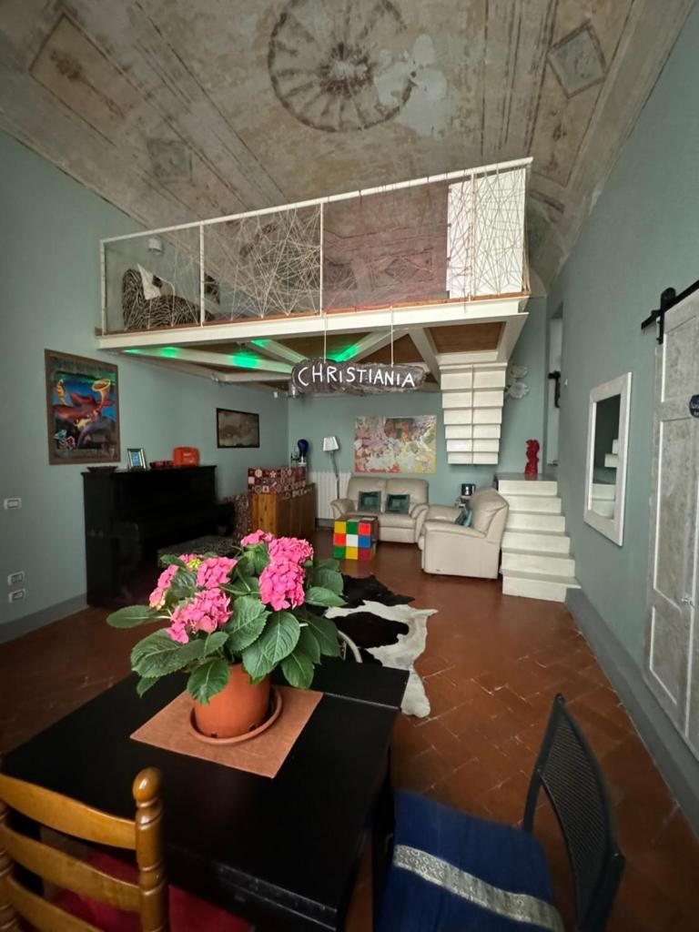 The Smallest Hostel Of Florence Extérieur photo